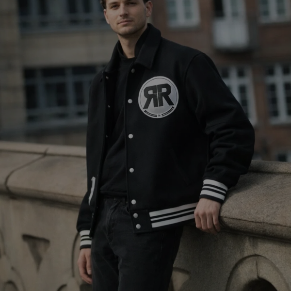 task_01kmqydedmegt8fc8aerdfv6qz_1774625183_img_0